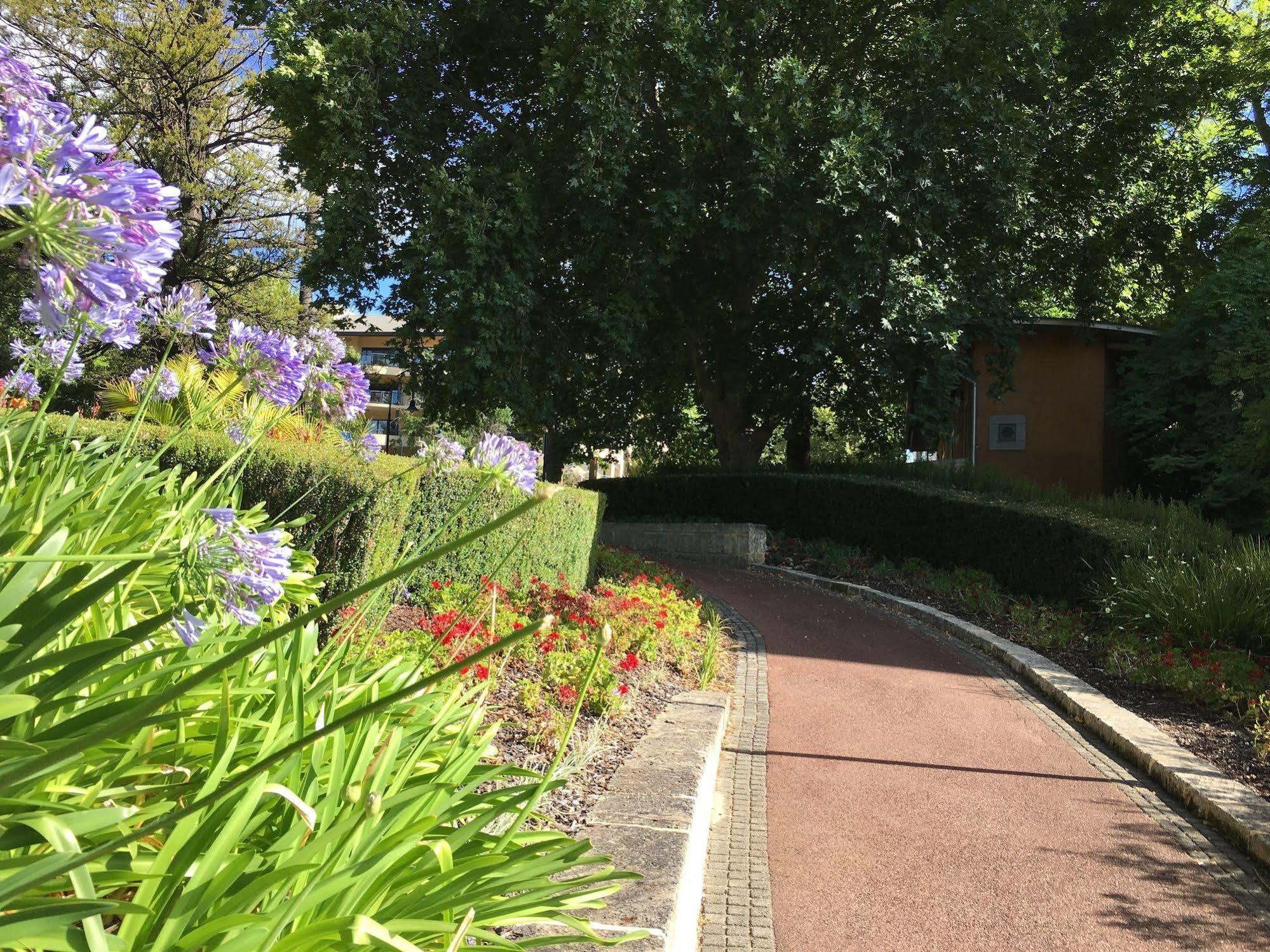 Regal Apartments Perth Luaran gambar